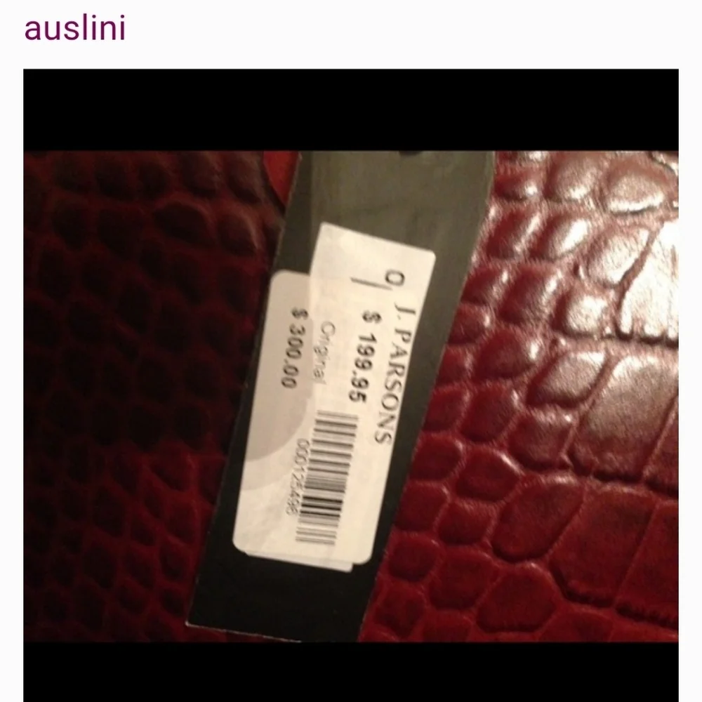 Ausilini Chic Crocodile-Embossed Purple Large Luxury Shoulder Bag EUC